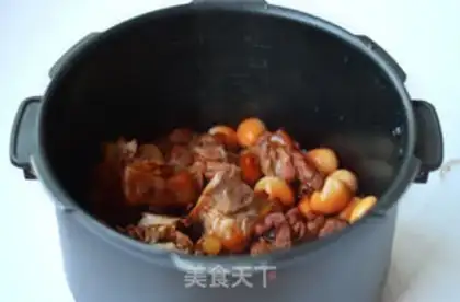 Make Pork hoof with quail eggs step 9