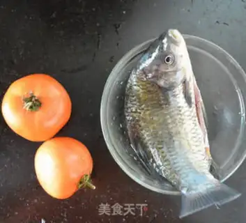 Make Tomato mackerel soup step 0