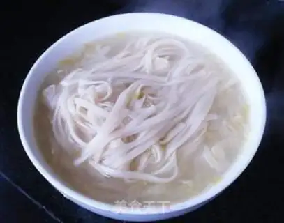 Make Northeast sour noodles step 4
