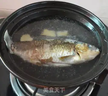 Make Tomato mackerel soup step 2