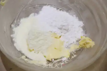 Make Grape soufflé step 1