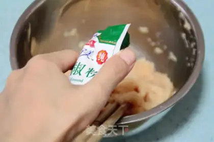 Make Chicken tofu pills with eggplant juice step 3