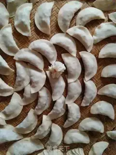 Make Pork corn and vegetable dumplings step 13