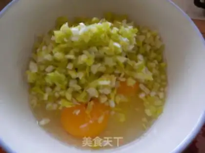 Make A yellow eggcake step 2