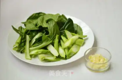 Make Garlic cabbage step 0