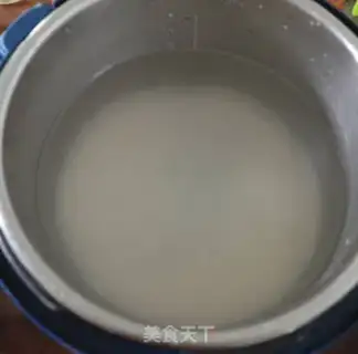 Make Fish porridge step 1
