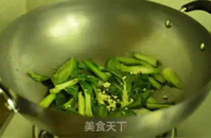 Make Garlic cabbage step 5