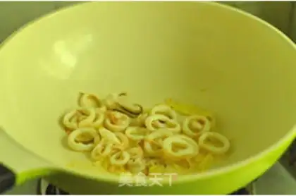 Make Pepper squid rings step 5