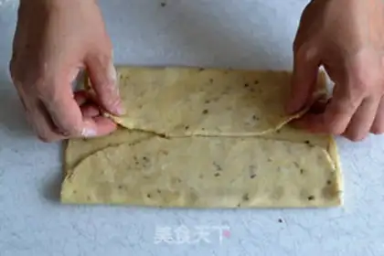 Make Vanilla pretzels step 3