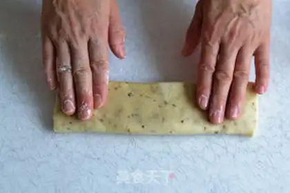 Make Vanilla pretzels step 4