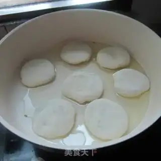 Make Onion pork bun step 11