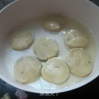 Make Onion pork bun step 12