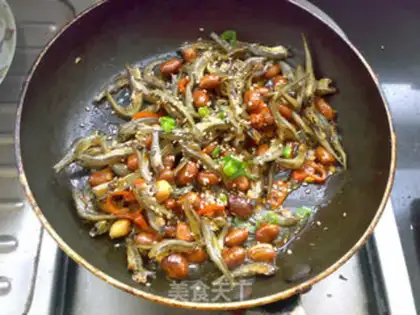 Make Peanut fried fish step 6