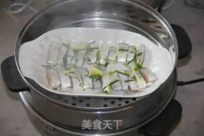 Make Two fresh prawns step 2
