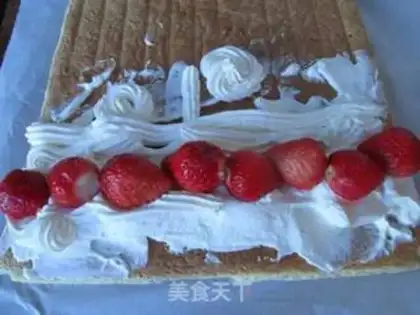 Make Strawberry roll step 17