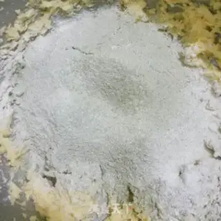 Make Tea almond cookies step 3