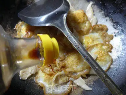 Make Soybeans fried quail eggs step 6