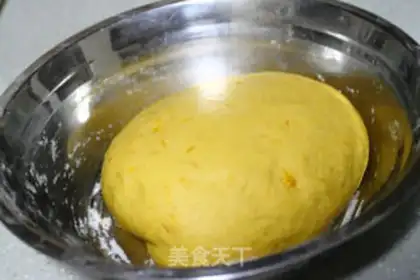 Make Rose rolls step 1