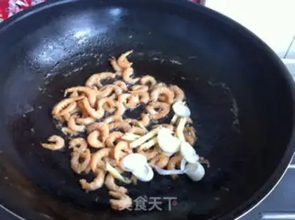 Make Eggs and seameat step 3