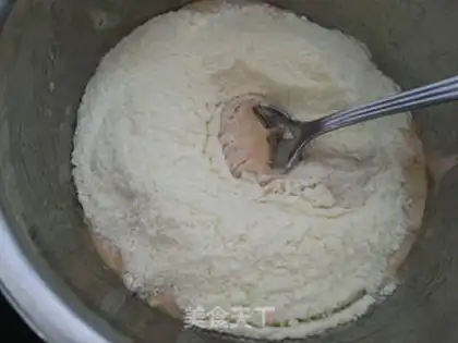 Make Cow Rolling Sugar step 3