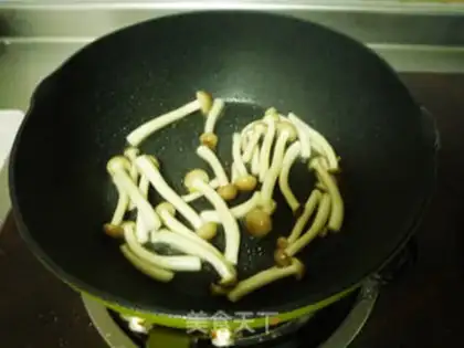 Make Pick up the noodles step 8