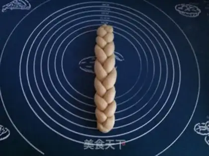 Make Bread with a braid step 7