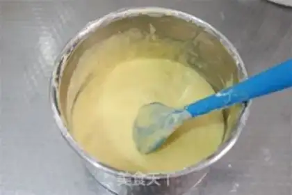 Make Pink dress with sponge cake step 5