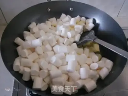 Make Apricot peanuts step 4