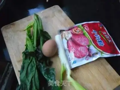 Make Spinach omelet soup step 0