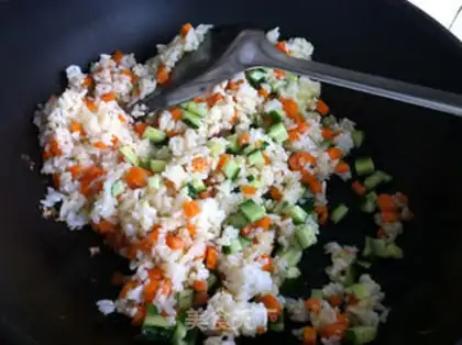 Make Egg fried rice step 5