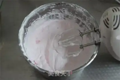 Make Pink dress with sponge cake step 14