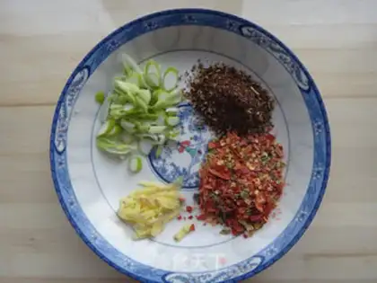 Make Spicy beef peanut sesame sauce step 2
