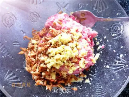 Make Spring Nan Ice Fried Plum step 1