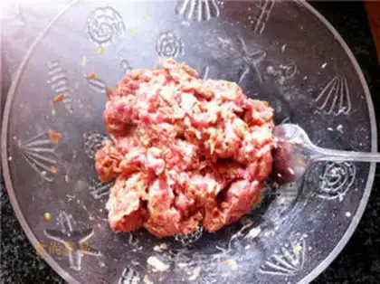 Make Spring Nan Ice Fried Plum step 2