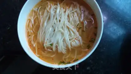 Make Spicy shrimp noodles step 9