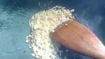Make Garlic fried shrimp step 3