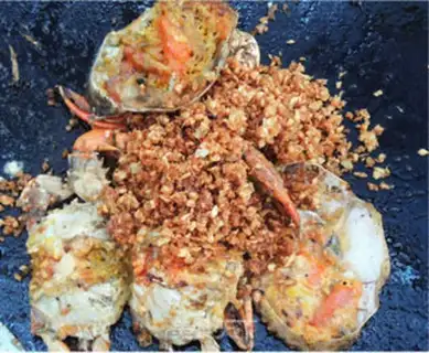 Make Golden garlic crabs step 10