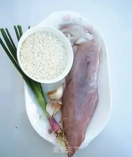 Make Burn the squid and make the rice step 0