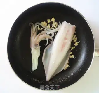 Make Burn the squid and make the rice step 5