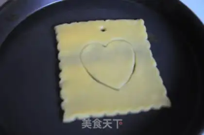 Make Heart crackers step 12