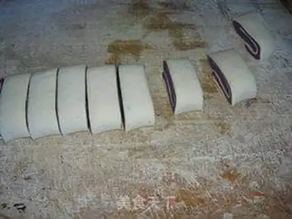 Make Royal fruit rolls step 9
