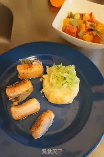 Make Vietnamese rice salmon rolls step 6
