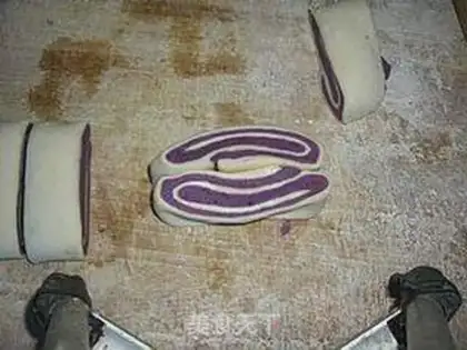 Make Chip rolls step 11