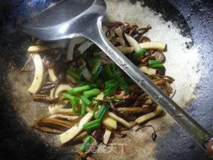 Make Tea mushrooms, fried fish step 12