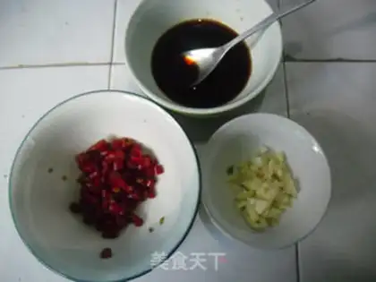 Make Celery mixed with black wood step 1