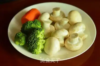 Make Scrambled mushrooms step 0