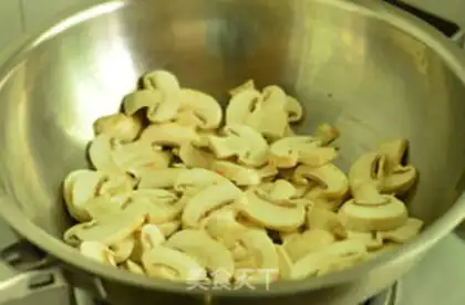 Make Scrambled mushrooms step 4