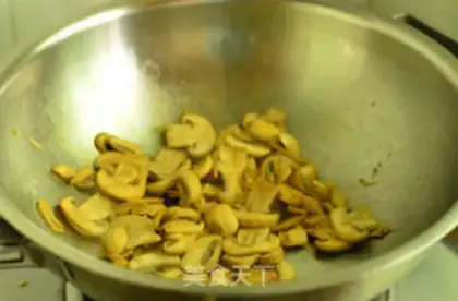 Make Scrambled mushrooms step 7