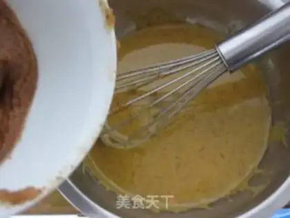 Make Red sugar, red date, twirl cake step 3