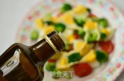 Make Eggs and vegetables salad step 7